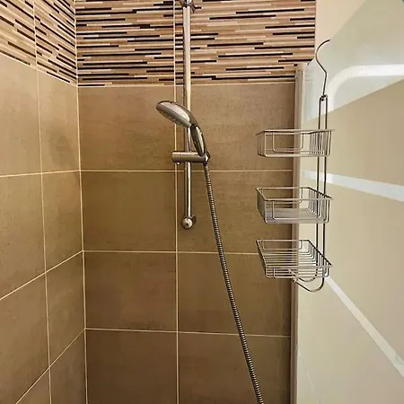 Harmonieux/bezannes/pkg Prive Apartment