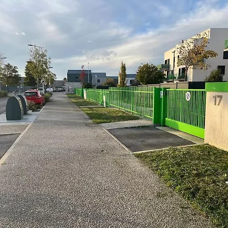 Apartment Harmonieux/bezannes/pkg Prive