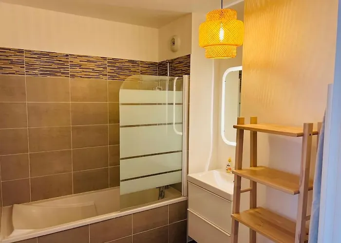 Apartment Harmonieux/bezannes/pkg Prive