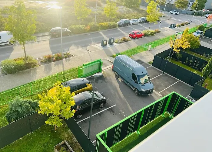 Harmonieux/bezannes/pkg Prive Apartment *